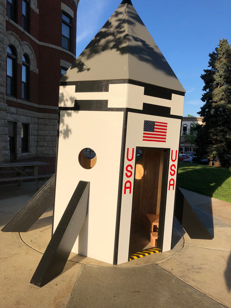 7x7ft Free Rocketship Playset Plan for Kids - Paul's Playhouses