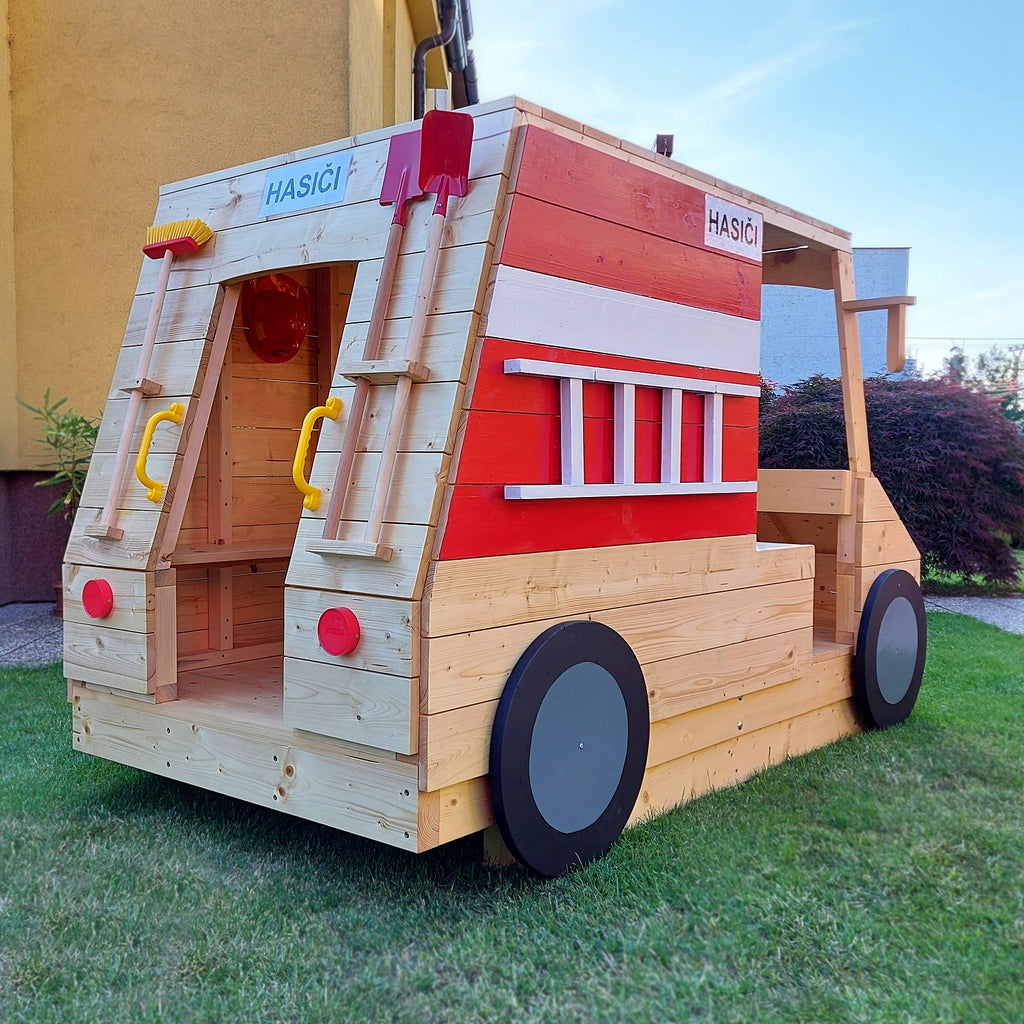 DIY fire truck playground plan